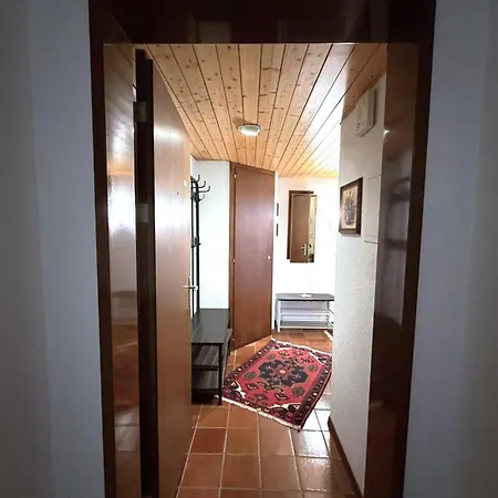 Laerchenwald 401 * 로이커바드