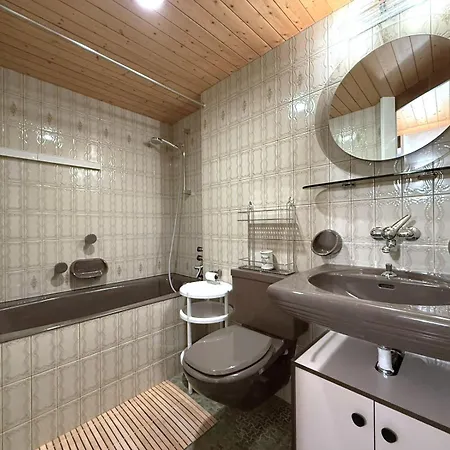 Laerchenwald 401 * 로이커바드